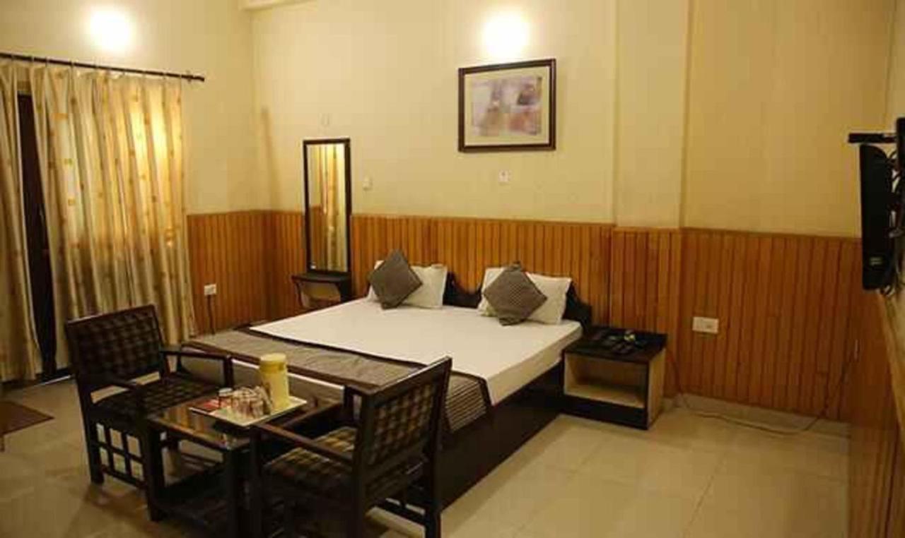 Fabhotel Corbett Inn Rudrapur Extérieur photo